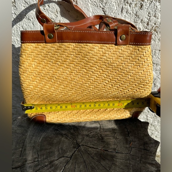 FOSSIL MINI BUCKET WOVEN TOTE - Picture 8 of 9